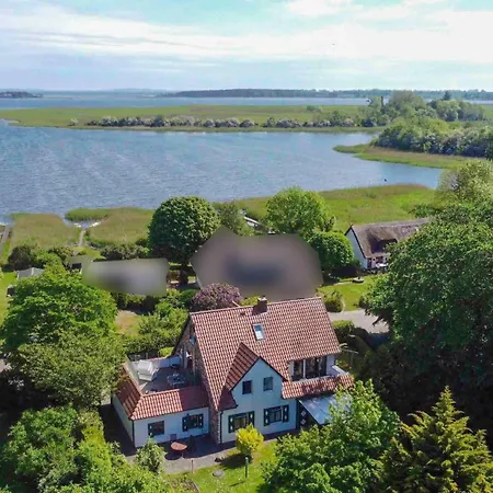 - Ruegenbrise Mit Seeblick Mit 3 Baedern, Steg Und Paddelboot - Alle Inklusive