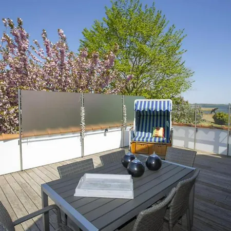 Ferienwohnung - Ruegenbrise Mit Seeblick Mit 3 Baedern, Steg Und Paddelboot - Alle Inklusive *